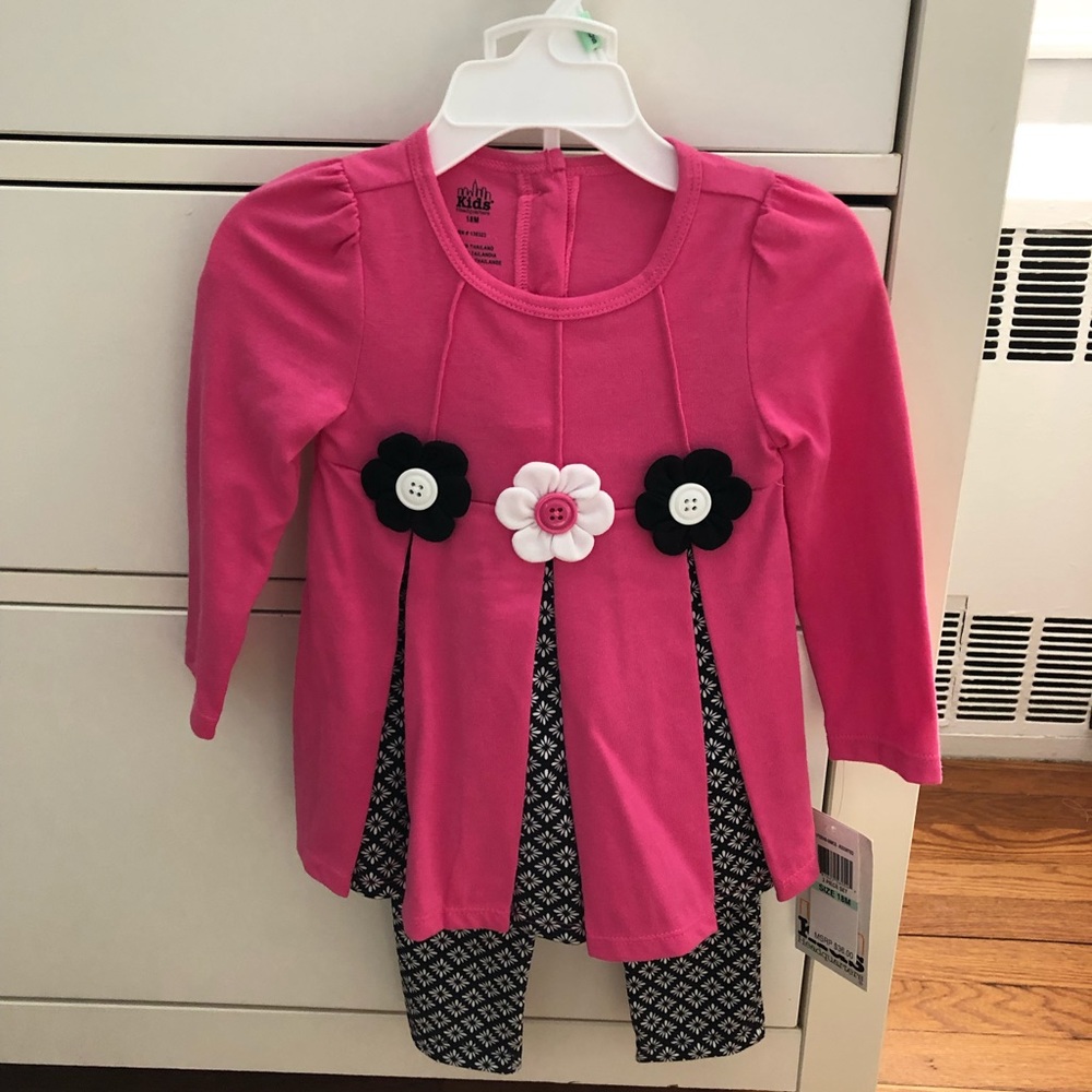 Pink tunic and leggings set.